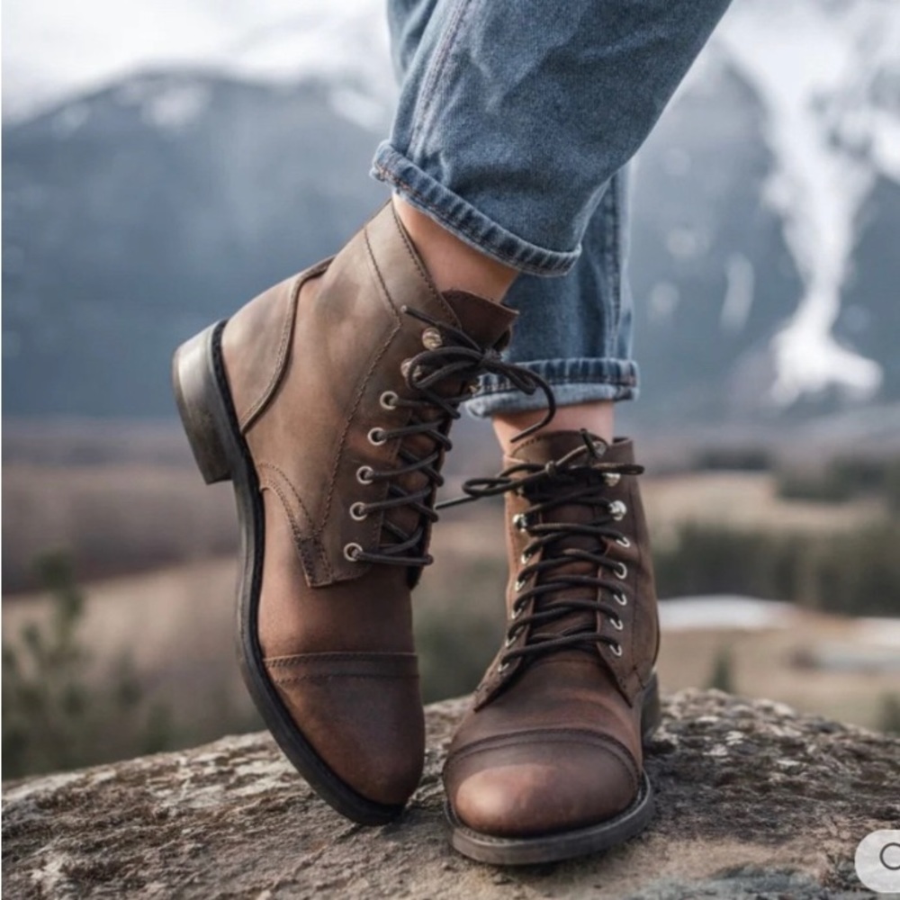 NEW Suede Captain Thursday boots